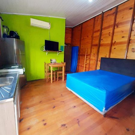 827 Chale Pe Na Areia, Completo Na Praia Do Estaleiro Em Ubatuba - 1 Dormitorio, 1 Banheiro, 1 Vaga De Garagem Εξωτερικό φωτογραφία
