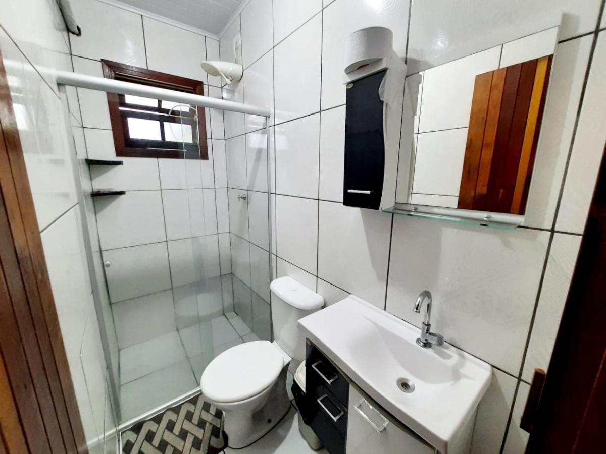 827 Chale Pe Na Areia, Completo Na Praia Do Estaleiro Em Ubatuba - 1 Dormitorio, 1 Banheiro, 1 Vaga De Garagem Εξωτερικό φωτογραφία
