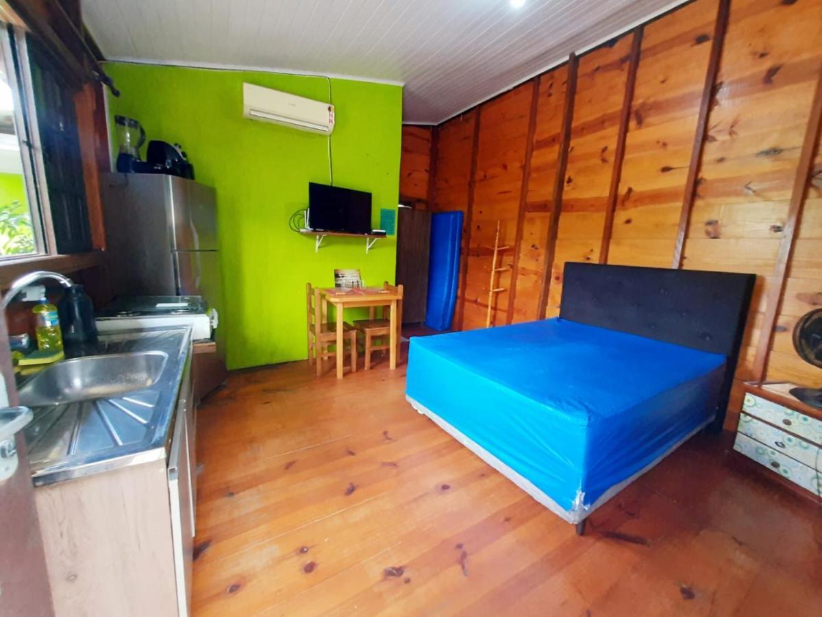827 Chale Pe Na Areia, Completo Na Praia Do Estaleiro Em Ubatuba - 1 Dormitorio, 1 Banheiro, 1 Vaga De Garagem Εξωτερικό φωτογραφία